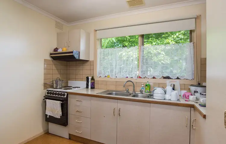 Fourth view of Homely house listing, 3/237-239 Hull Road, Mooroolbark VIC 3138