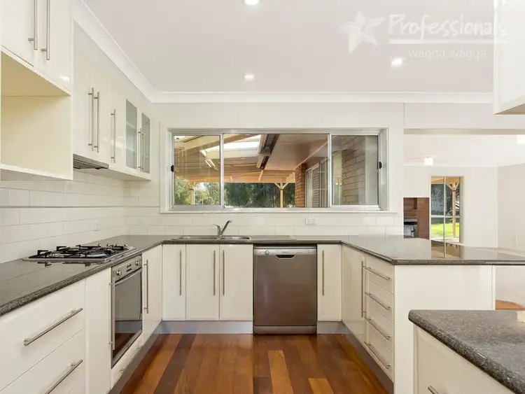 Sixth view of Homely house listing, 21 Kyeamba Avenue, Wagga Wagga NSW 2650