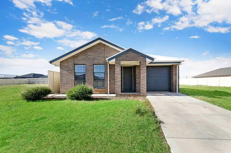 8 Rody Court, Munno Para West SA 5115