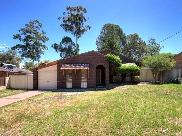 27 Hunter Drive, Lesmurdie WA 6076