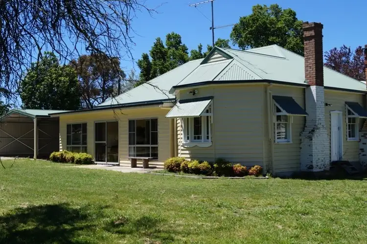 773 Loxton Road, Guyra NSW 2365