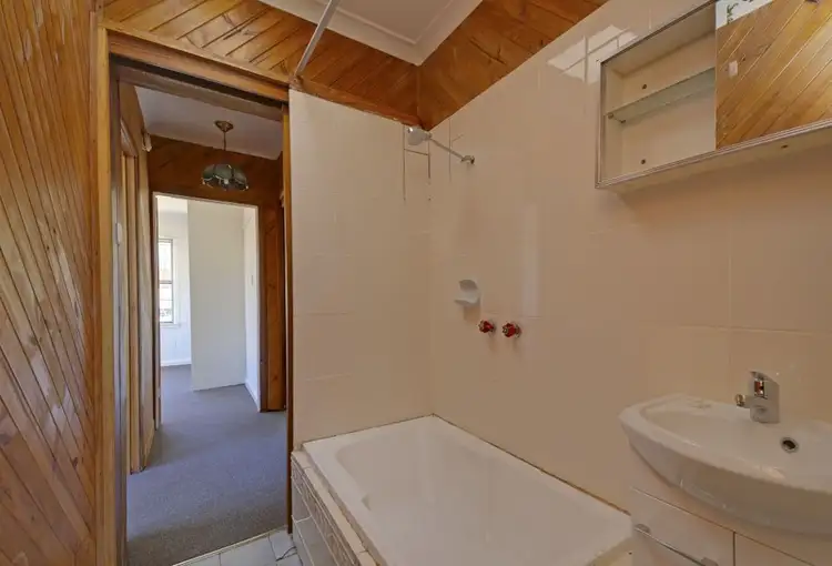 Fifth view of Homely house listing, 2 Robert Street, Morwell VIC 3840