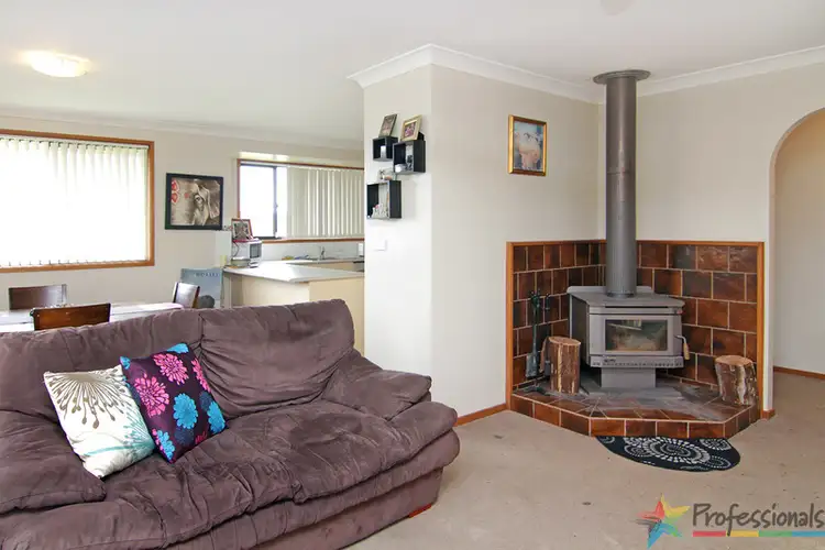 Third view of Homely house listing, 3 Pointsfield Place, Armidale NSW 2350