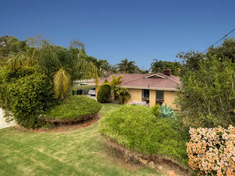 54 Strelitzia Avenue, Forrestfield WA 6058