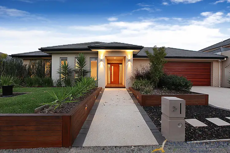 3 Horizon Point, Sanctuary Lakes VIC 3030