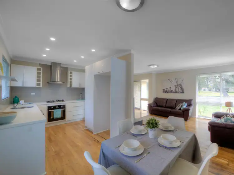 16 Bandalong Way, High Wycombe WA 6057