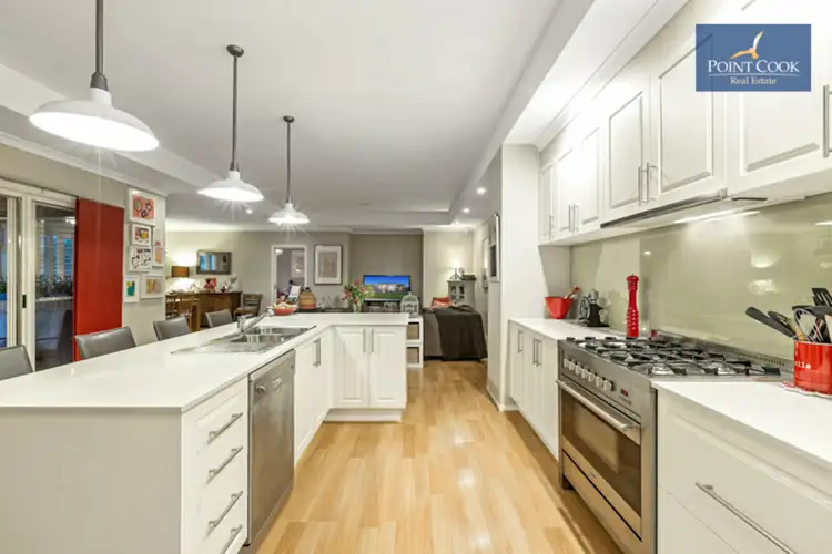 Fifth view of Homely house listing, 8 Bramble Way, Point Cook VIC 3030