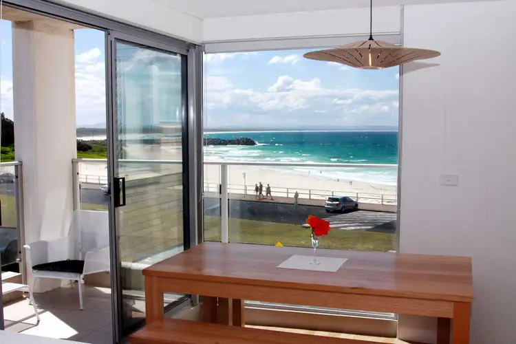 10/8-12 North Street, Forster NSW 2428