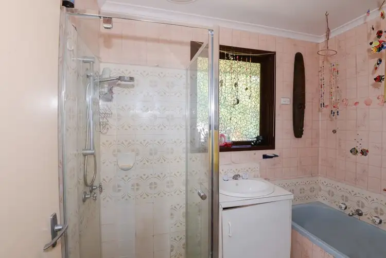 Fifth view of Homely house listing, 10 Shirley Crescent, Woori Yallock VIC 3139