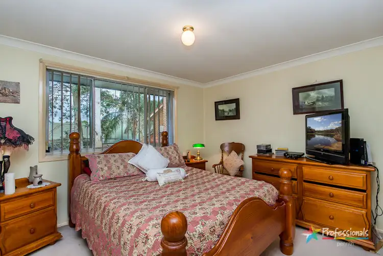 Fourth view of Homely semi-detached listing, 5 Picasso Place, Emu Plains NSW 2750