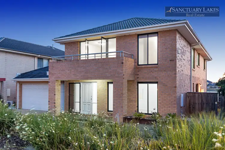 11 Watersedge Cove, Sanctuary Lakes VIC 3030
