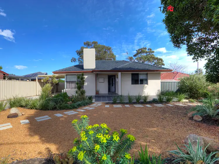 12 Northumberland Road, Forrestfield WA 6058