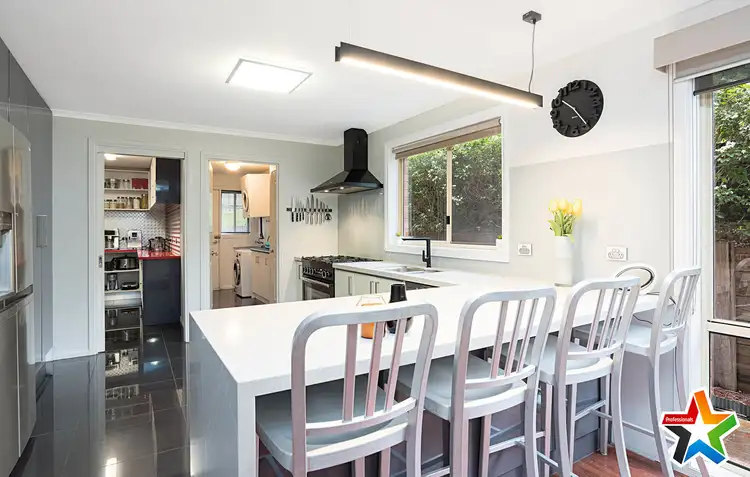 Fifth view of Homely house listing, 4 French Close, Mooroolbark VIC 3138