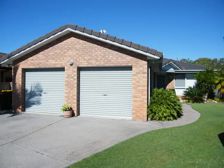 4 Ell Close, Forster NSW 2428
