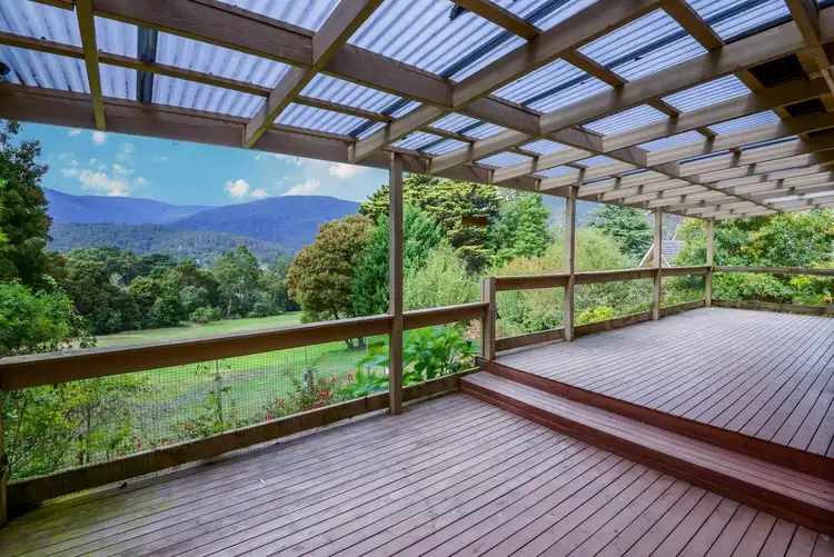 77 Surrey Road, Warburton VIC 3799