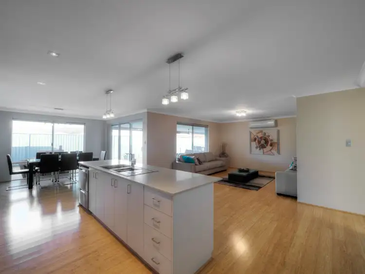 20 Bardook Gardens, Forrestfield WA 6058