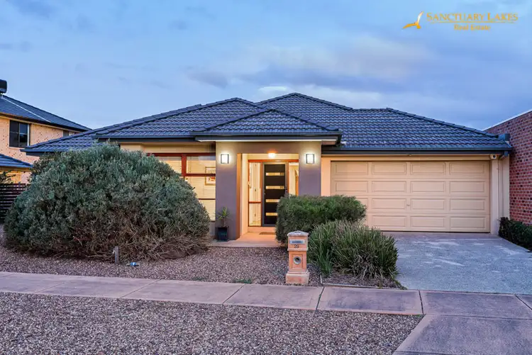 29 Monterey Bay Drive, Sanctuary Lakes VIC 3030