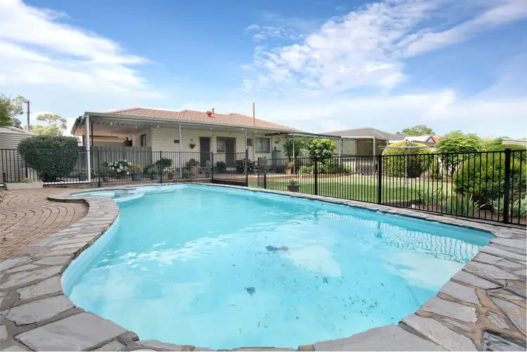 14 College Avenue, Valley View SA 5093