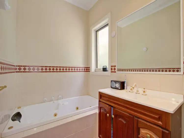 Fifth view of Homely house listing, 2/92 Brice Avenue, Mooroolbark VIC 3138