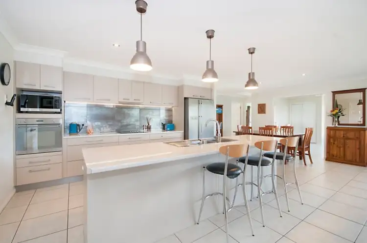 42 Cummings Crescent, Cumbalum NSW 2478
