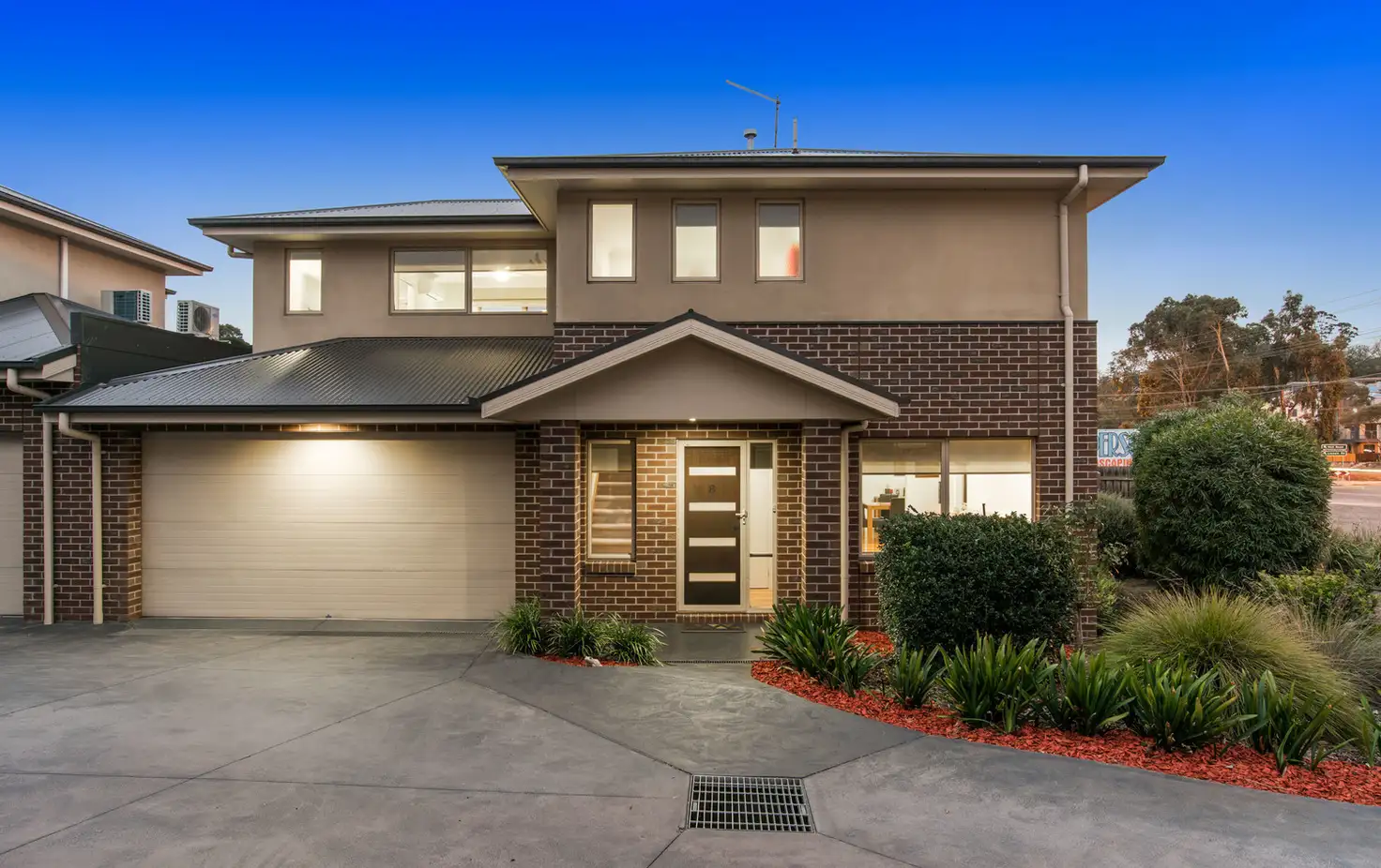 Main view of Homely townhouse listing, 8/4-6 Cambridge Road, Mooroolbark VIC 3138