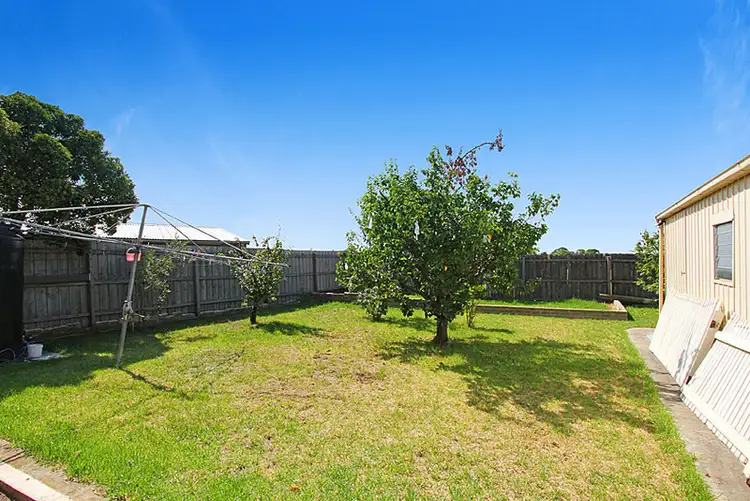 Seventh view of Homely house listing, 6 Pinoak Street, St Albans VIC 3021