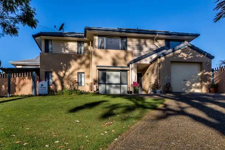 18 College Road, Clontarf QLD 4019