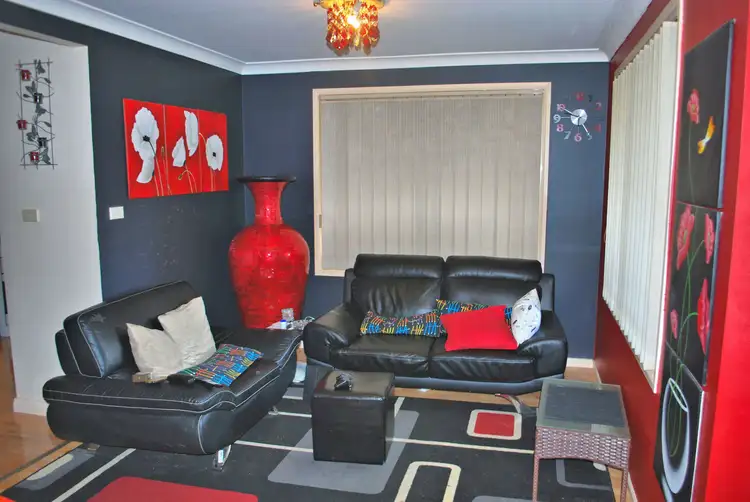 Fifth view of Homely house listing, 10 Jasper Court, Prestons NSW 2170