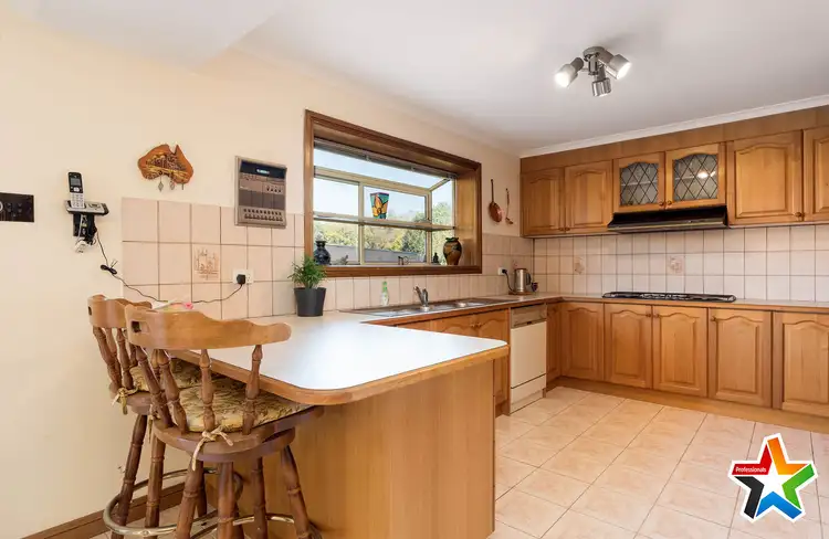 Fifth view of Homely house listing, 32 Partridge Way, Mooroolbark VIC 3138