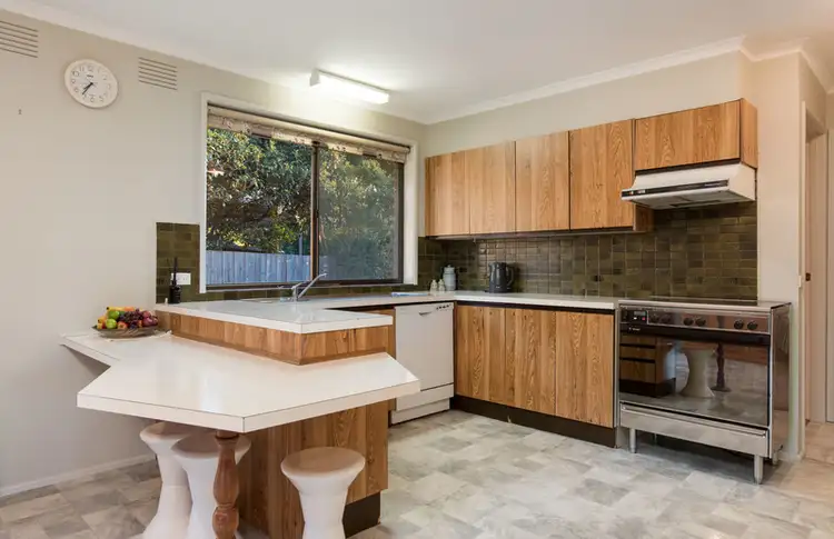 Fifth view of Homely house listing, 3 Lutana Court, Mooroolbark VIC 3138