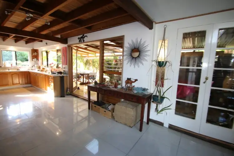 33 Kangaroo Avenue, Bongaree QLD 4507