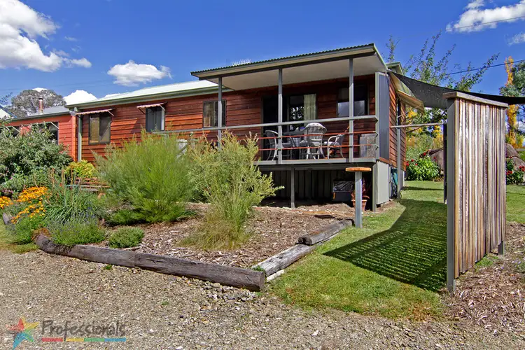 12 Barleyfields Road, Uralla NSW 2358