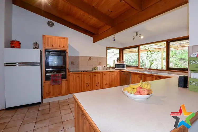 Second view of Homely house listing, 10 Gardenhill Road, Launching Place VIC 3139