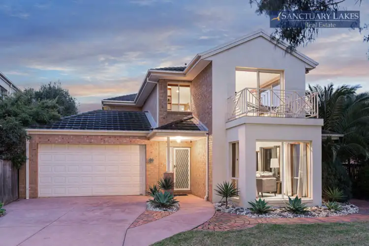 39 Lakeside Drive, Sanctuary Lakes VIC 3030