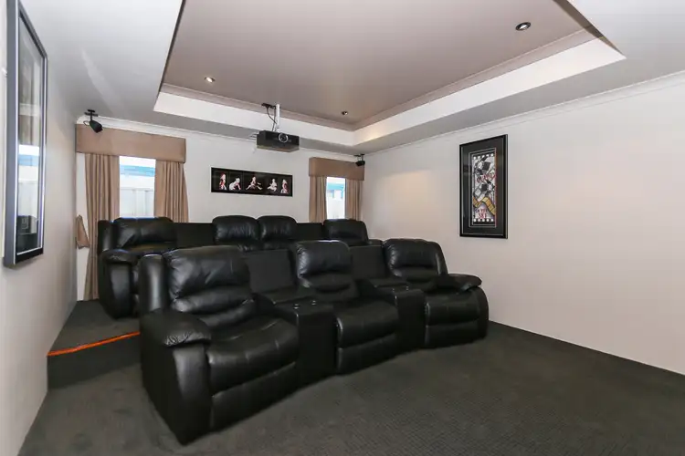 Fifth view of Homely house listing, 9 Saligna Bend, Wattle Grove WA 6107