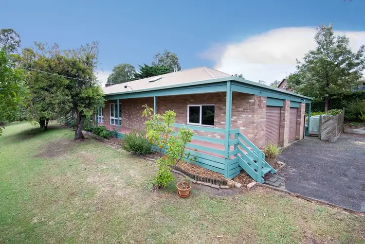Main view of Homely house listing, 21 Cairncroft Avenue, Launching Place VIC 3139