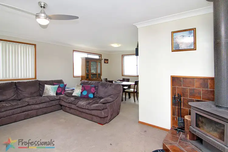 Second view of Homely house listing, 3 Pointsfield Place, Armidale NSW 2350