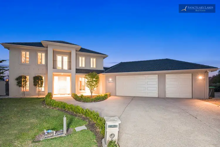 5 Cooks Mews, Sanctuary Lakes VIC 3030