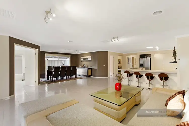 Sixth view of Homely house listing, 8 Peppertree Street, Keysborough VIC 3173