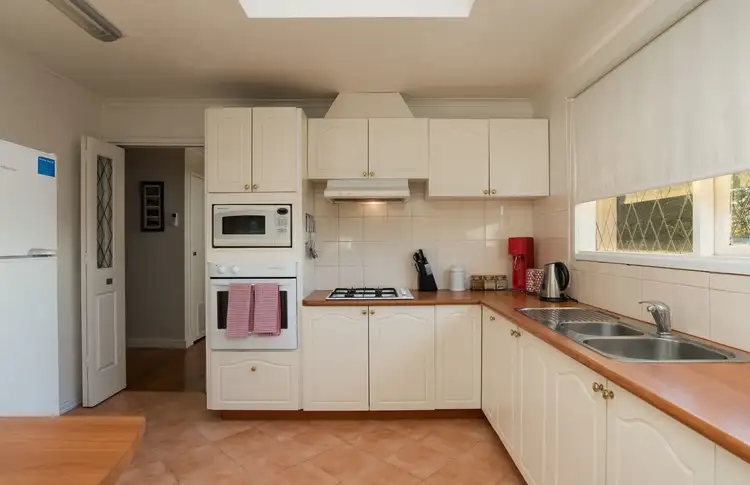 Fifth view of Homely house listing, 3 View Point Drive, Chirnside Park VIC 3116