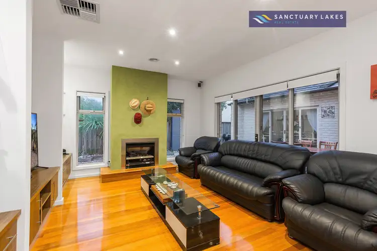 Fifth view of Homely house listing, 6 Peppercorn Court, Sanctuary Lakes VIC 3030
