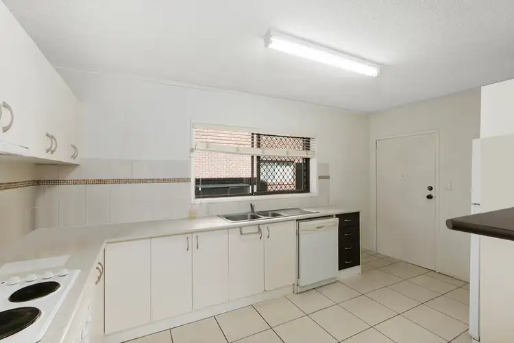 Fifth view of Homely unit listing, 3/214 Scarborough Street, Southport QLD 4215