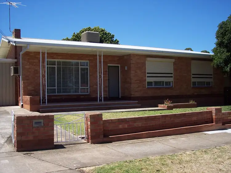 4 Druce Avenue, Northfield SA 5085