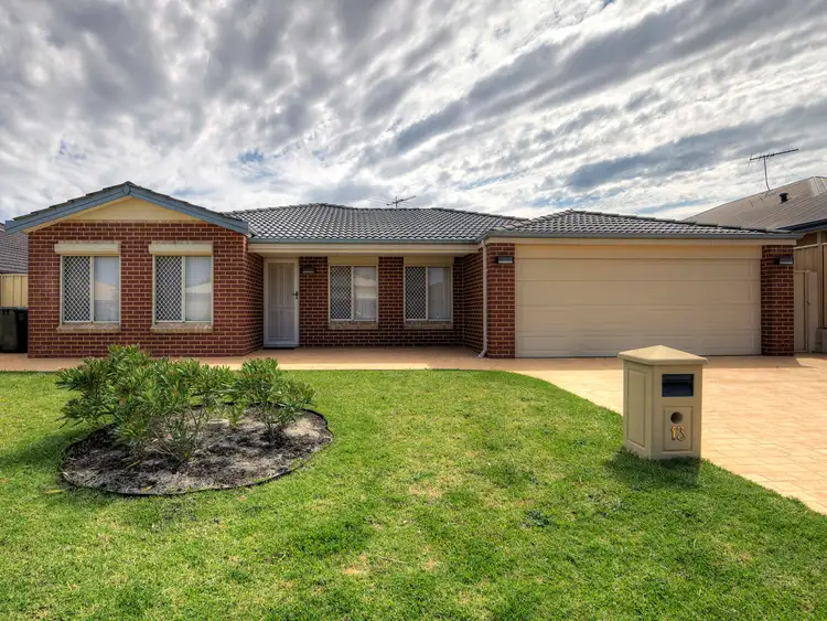 13 Pinker Crescent, Maida Vale WA 6057