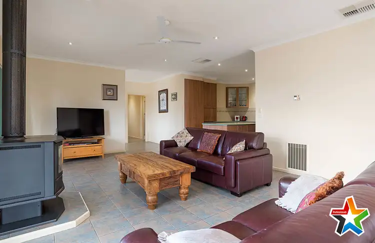 Third view of Homely house listing, 5 Shadi Rise, Yarra Glen VIC 3775