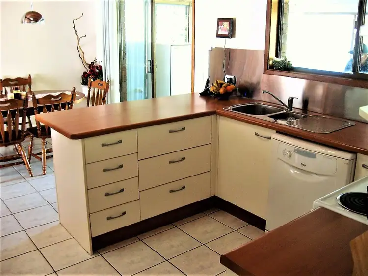 Seventh view of Homely house listing, 7 Topham Crt, Hillcrest QLD 4118