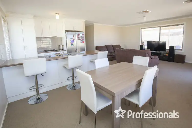Sixth view of Homely house listing, 8 Chardonnay Drive, Mildura VIC 3500