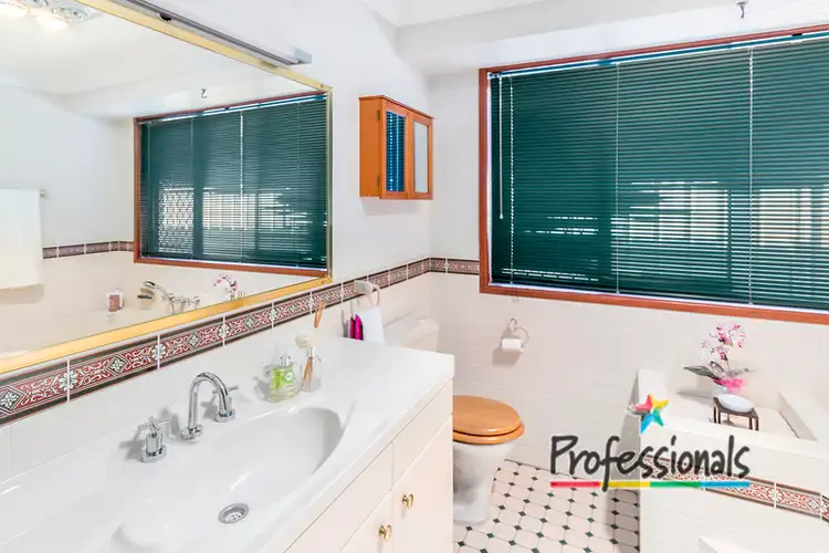 Sixth view of Homely house listing, 2 Clune Close, Casula NSW 2170