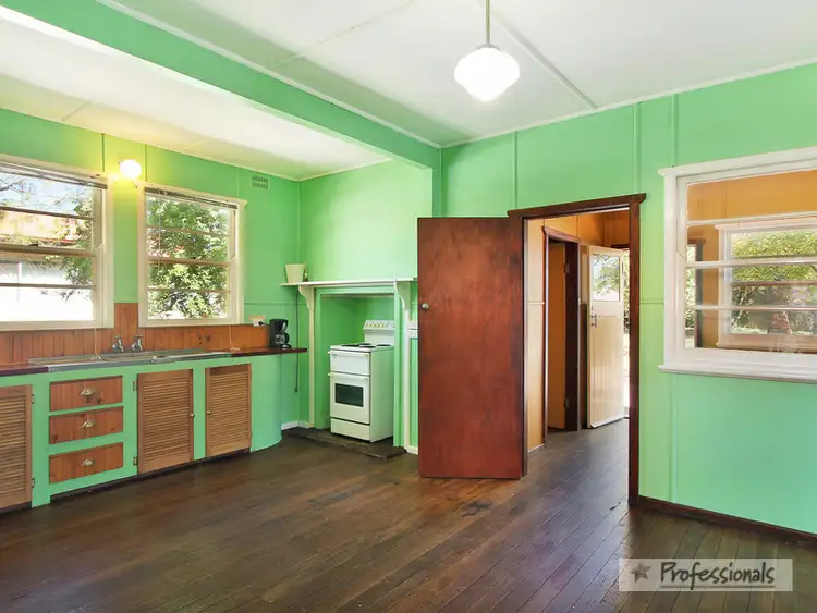 Fifth view of Homely house listing, 10 Shambrook Avenue, Armidale NSW 2350