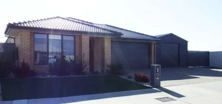 15 Rosemont Crescent, Shepparton VIC 3630